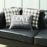 Better homes & Gardens 3 Pack throw pillow – LOVE